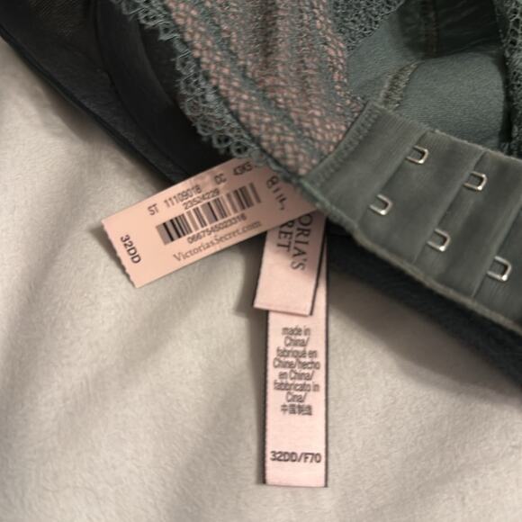 NWT Victoria’s secret dream angles high neck satin/lace plunge 32DD green - Picture 4 of 4